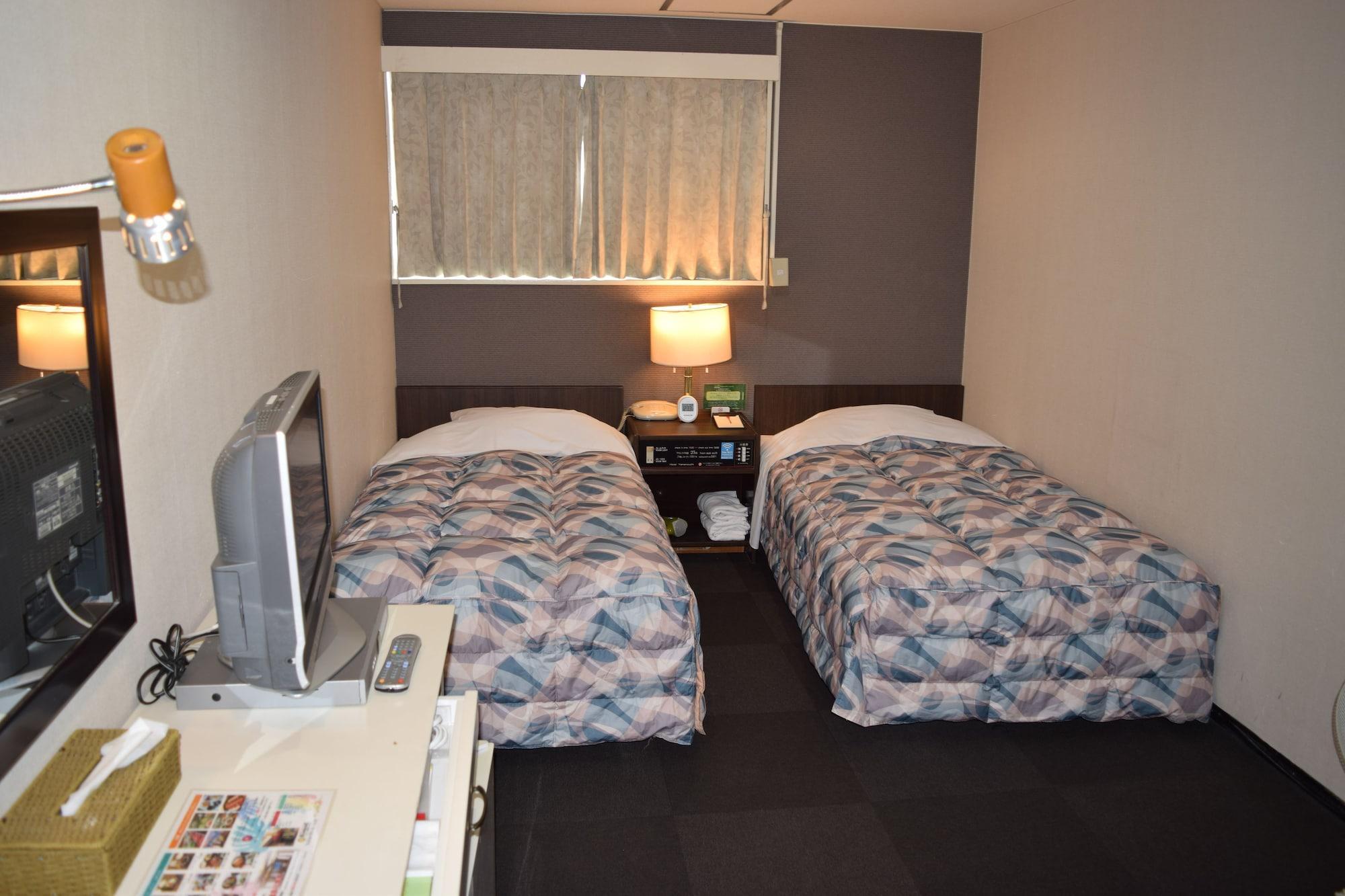 Hotel Yamanouchi Наха Екстериор снимка