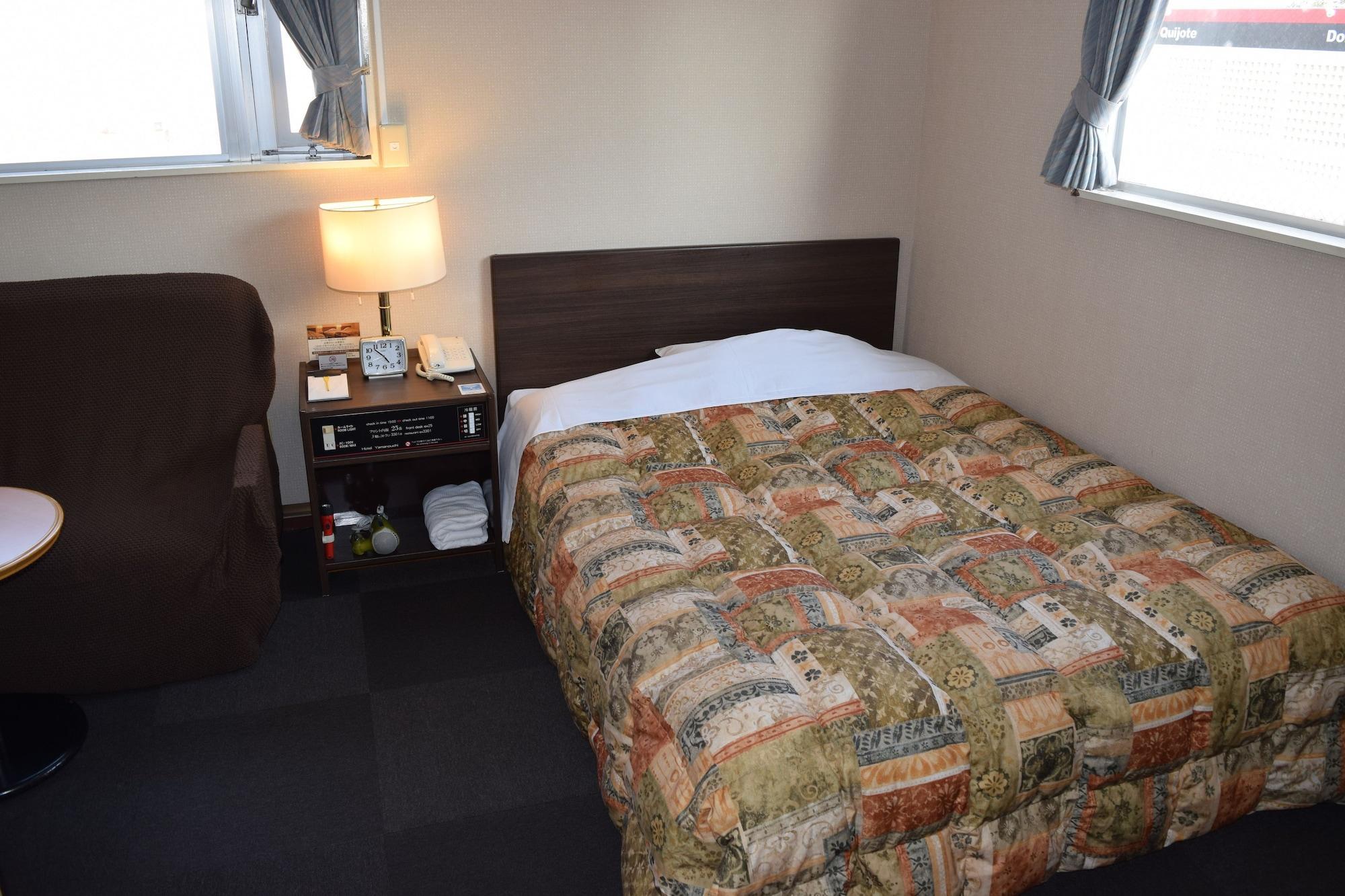 Hotel Yamanouchi Наха Екстериор снимка