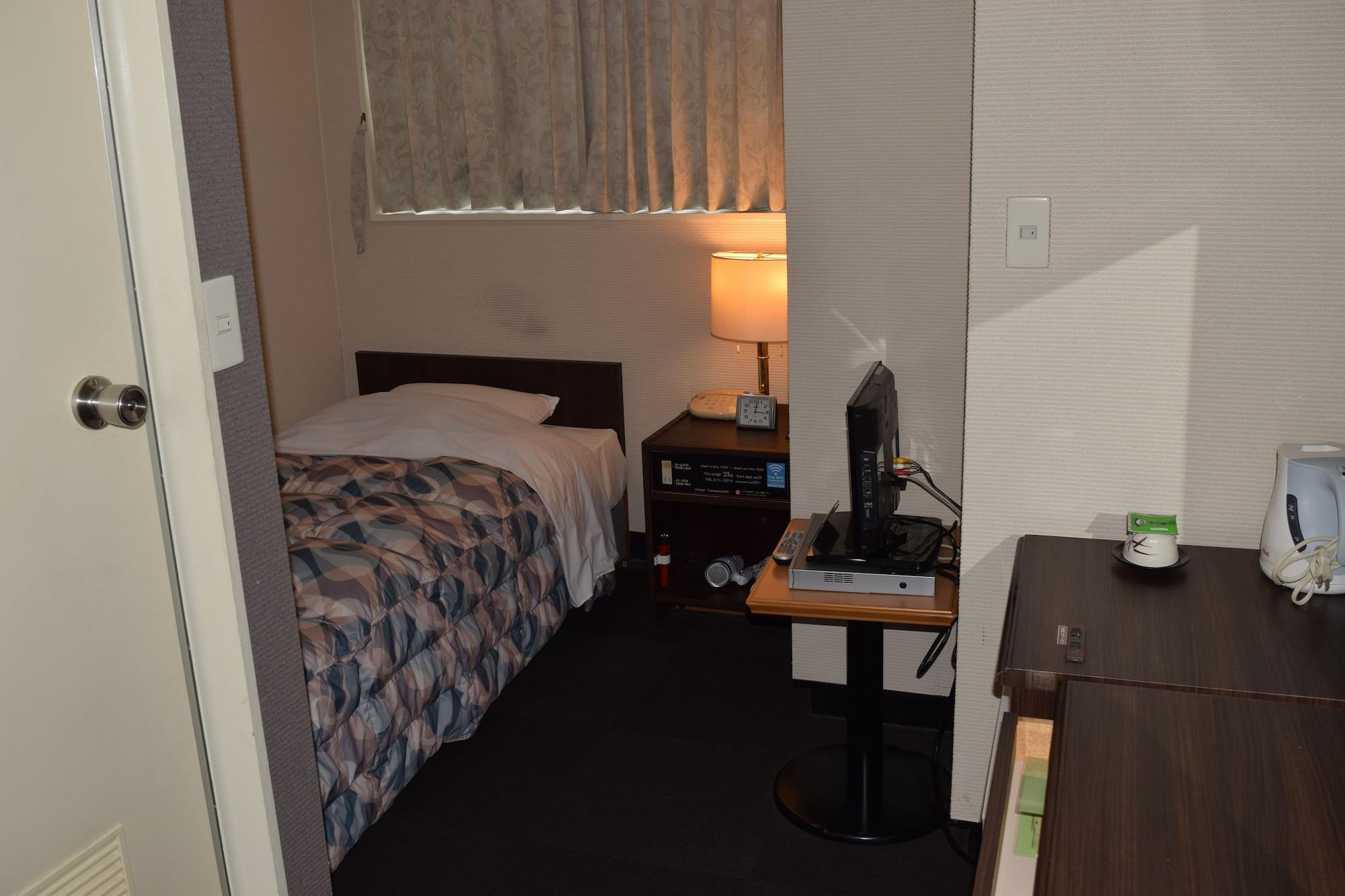 Hotel Yamanouchi Наха Екстериор снимка