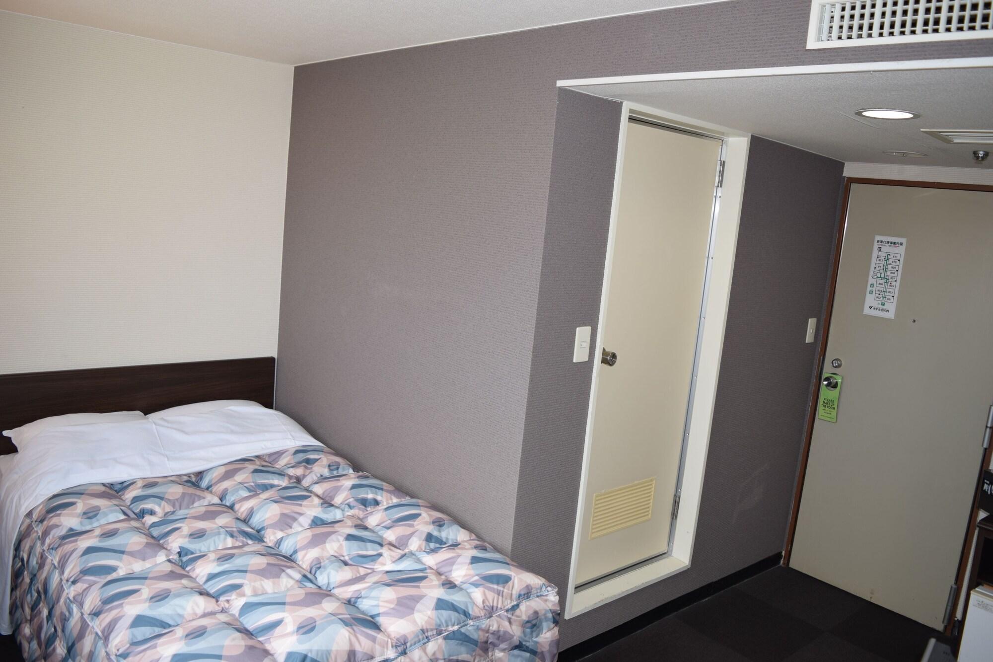 Hotel Yamanouchi Наха Екстериор снимка