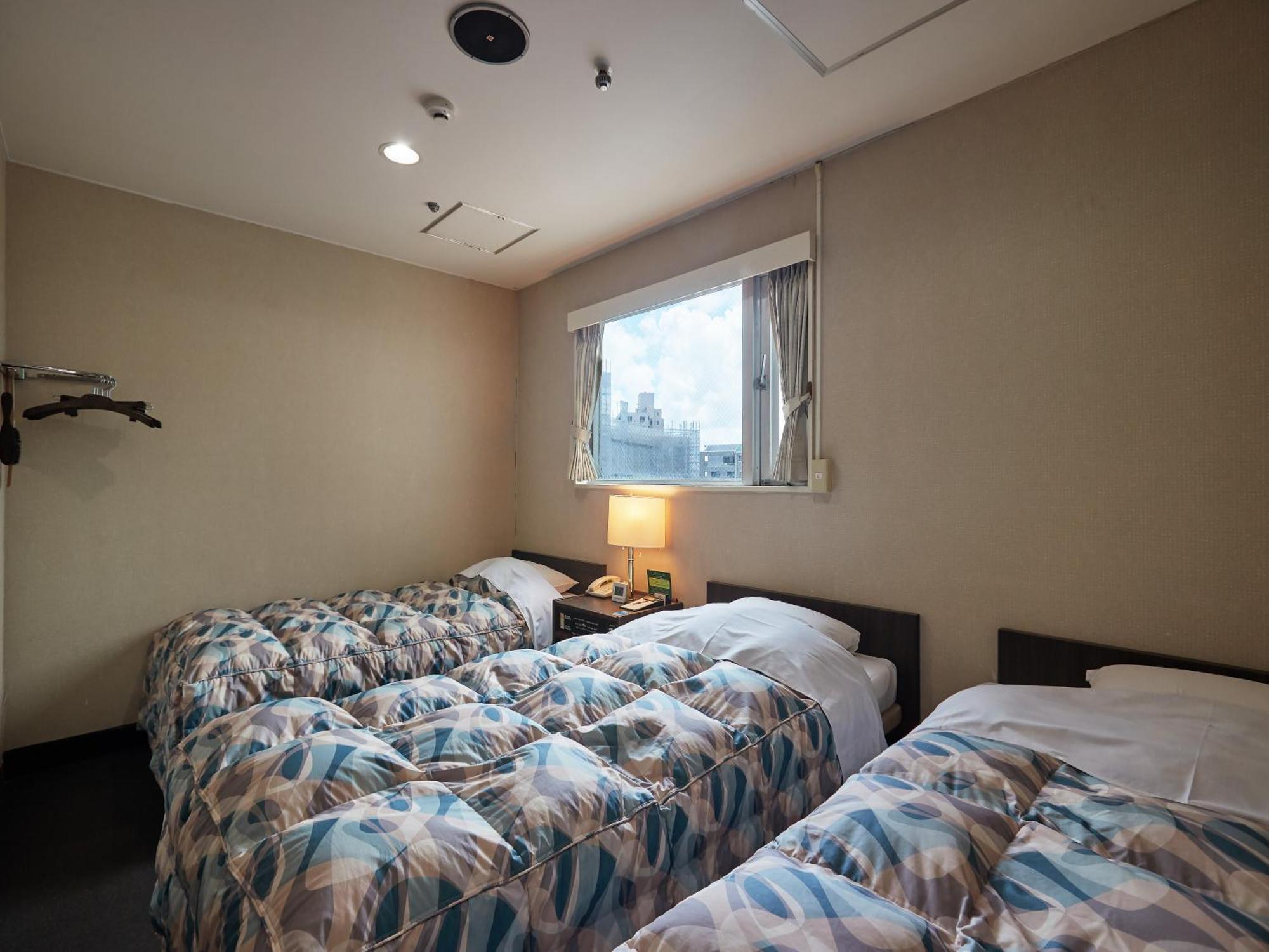 Hotel Yamanouchi Наха Екстериор снимка