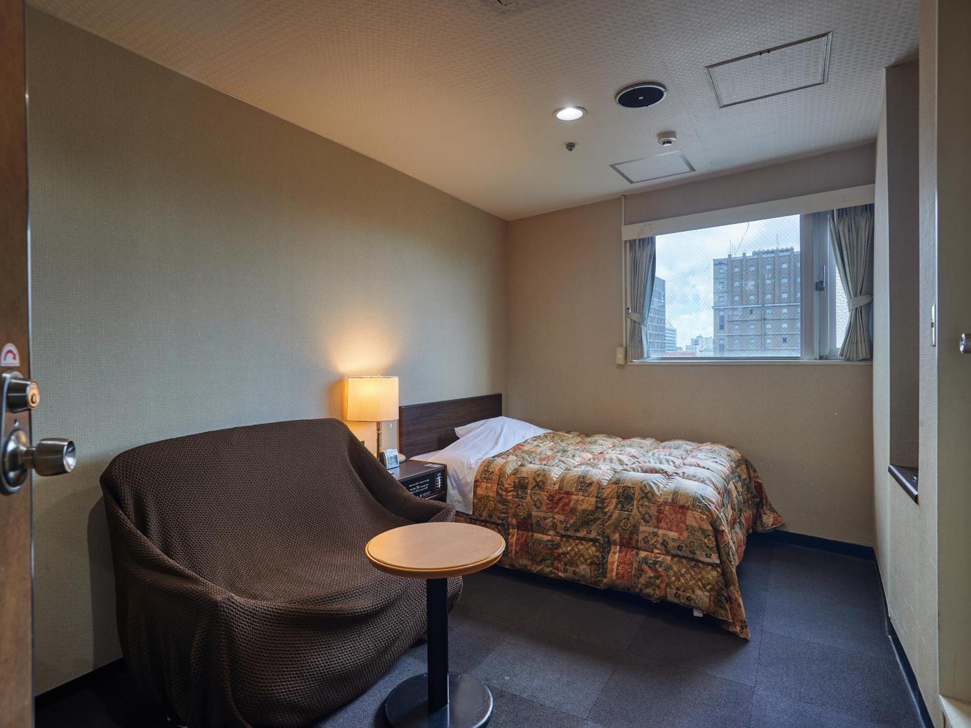 Hotel Yamanouchi Наха Екстериор снимка