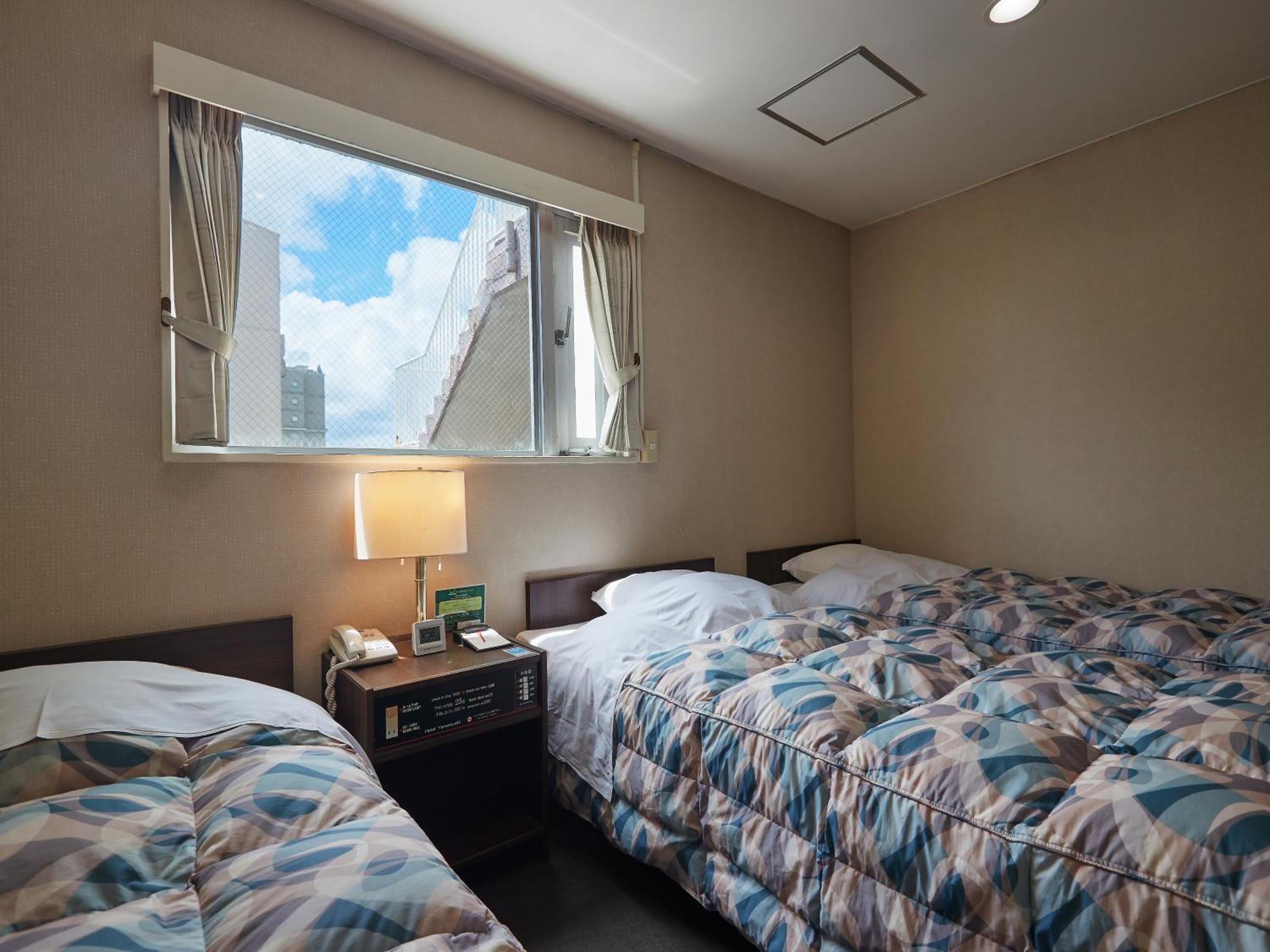 Hotel Yamanouchi Наха Екстериор снимка