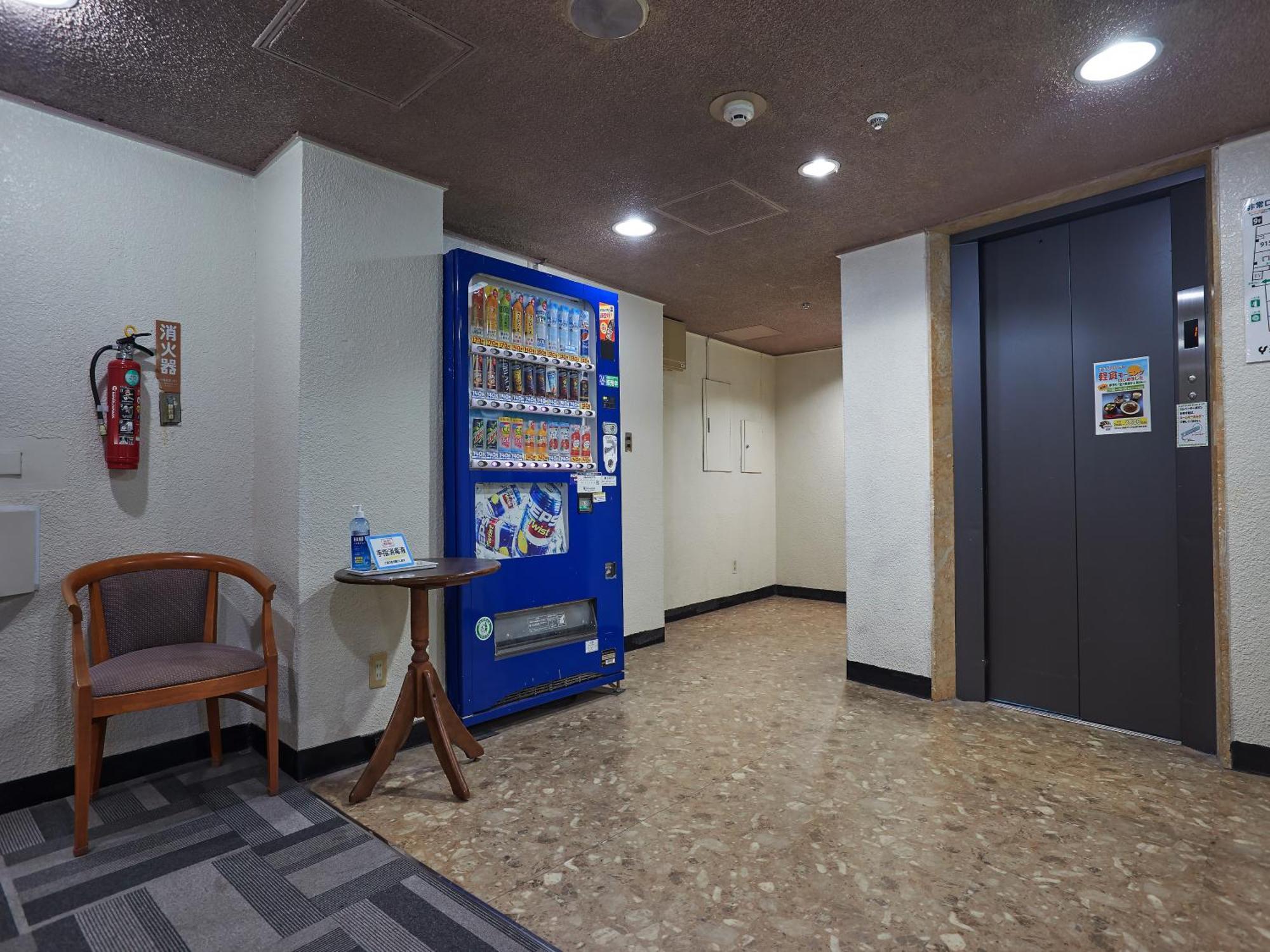 Hotel Yamanouchi Наха Екстериор снимка