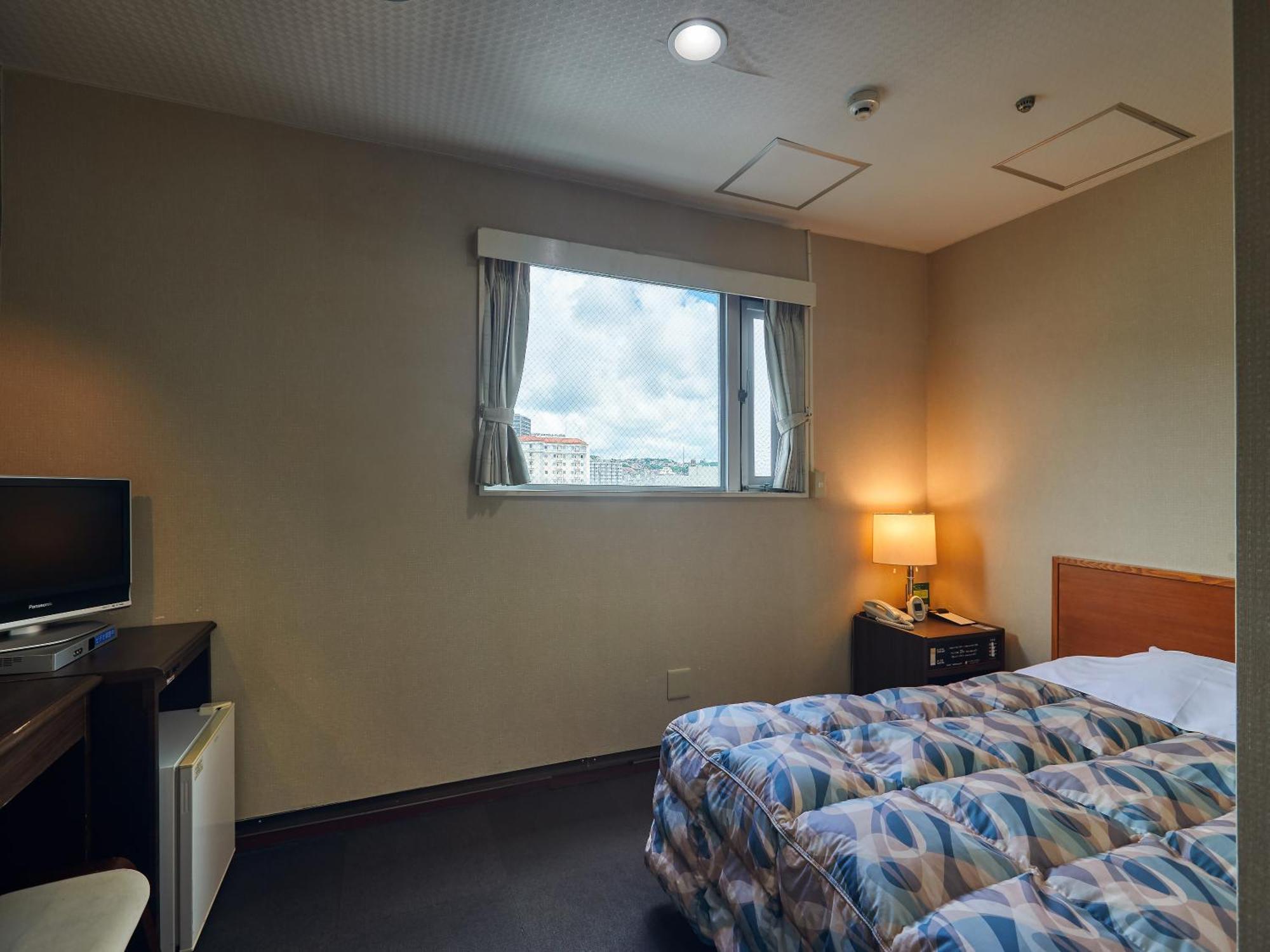 Hotel Yamanouchi Наха Екстериор снимка
