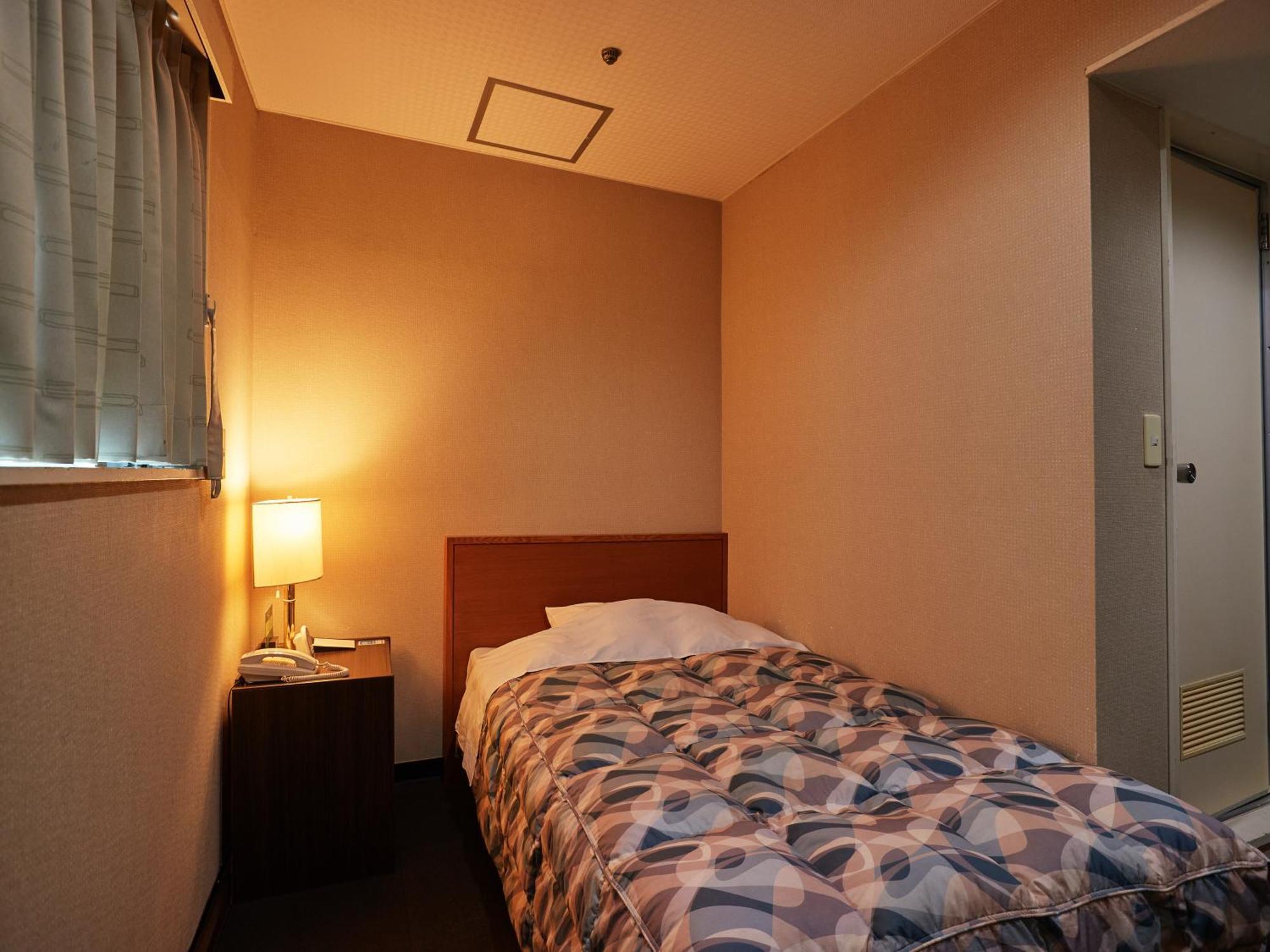 Hotel Yamanouchi Наха Екстериор снимка